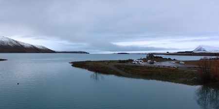Lake Tekapo Tavern Review : Average quality food but stunning views!